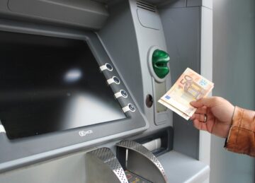 Taking money out of an ATM in France