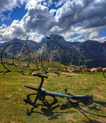 Large bike sculptures at the top of the Col d'Aubisque